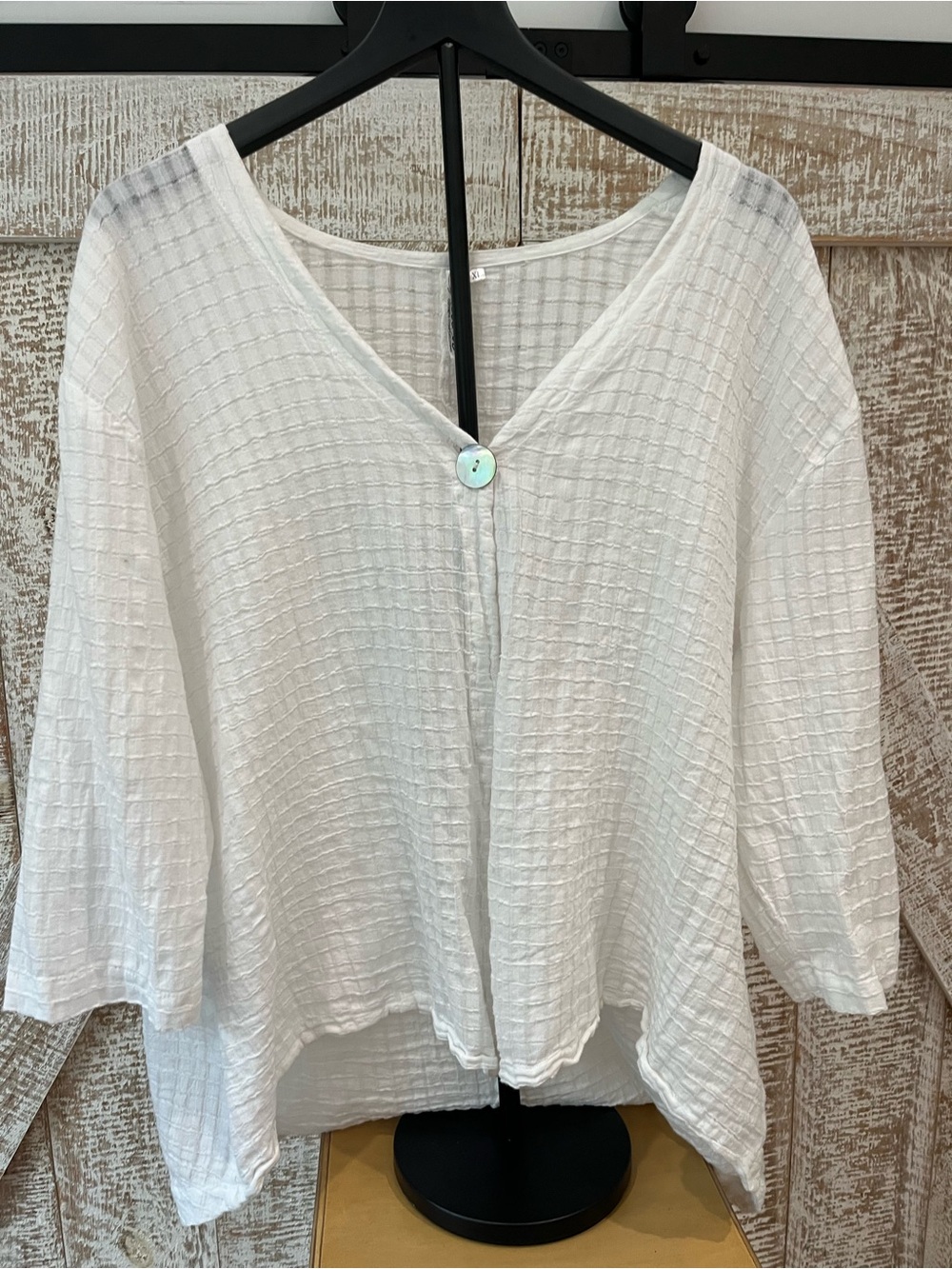 Lulu B White Single Button-Front Textured Women's Top/cover-up Size XL